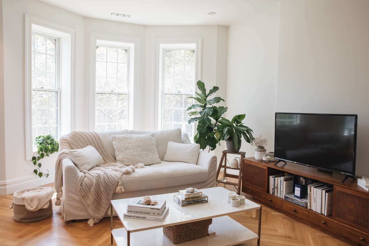 13 Rules For Arranging Living Room Furniture &amp; Tvs within How To Arrange Living Room